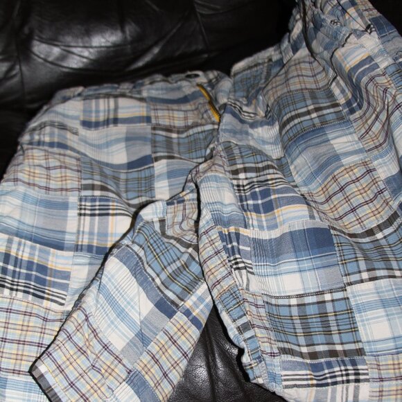 American Eagle Outfitters Other - Men's American Eagle Blue Plaid shorts like Brand New size 32